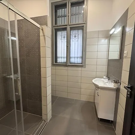 Center Bed & Breakfast 3*