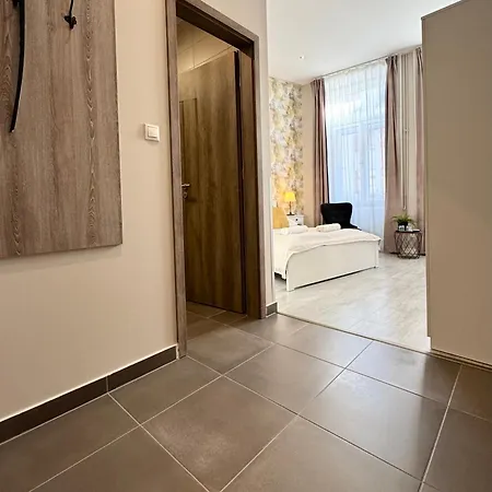 Nocleg ze śniadaniem Center 3*
