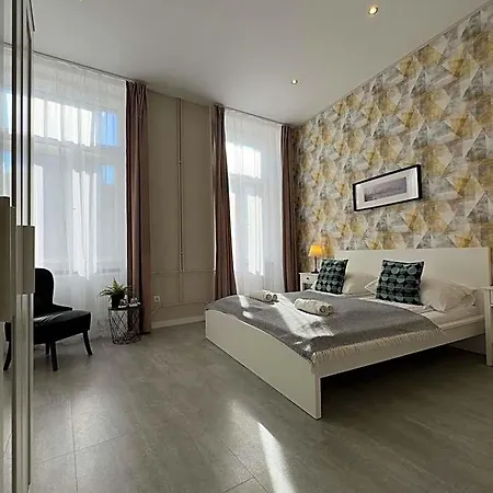 Center Nocleg ze śniadaniem Miszkolc